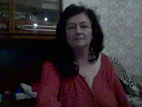 GypsiQueen2 online show from 02/11/25, 07:16