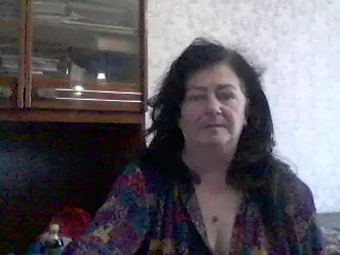 GypsiQueen2 online show from 02/18/25, 02:06
