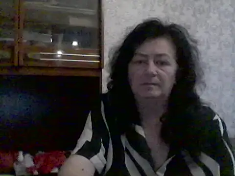 GypsiQueen2 online show from 03/10/25, 01:54