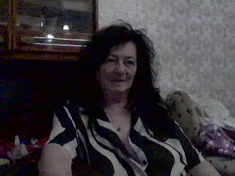 GypsiQueen2 online show from 03/11/25, 11:04