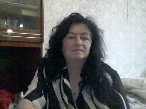 GypsiQueen2 online show from 03/17/25, 01:29