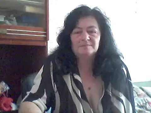 GypsiQueen2 online show from 03/19/25, 07:07
