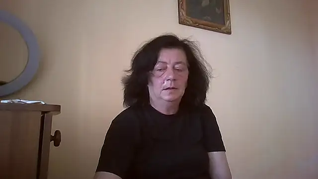 GypsiQueen2 online show from 06/19/26, 04:33