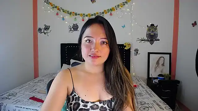 naughty girl 4u online show from 12/18/24, 04:49