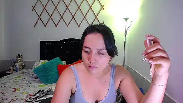 naughty girl 4u online show from 10/16/25, 08:21