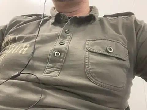 Snapshot of _MrPrecum_ chatting on 02/05/26, 02:05 MrPrecum online show from 02/05/26, 02:05