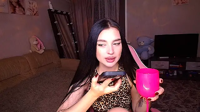   Malika   online show from 09/23/25, 01:58