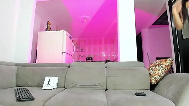 Snapshot of Fairycandyx chatting on 11/19/25, 09:04 Fairycandyx online show from 11/19/25, 09:04