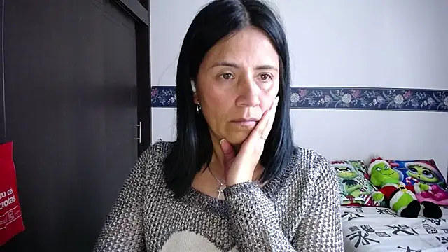 Snapshot of sharoon_cheerry chatting on 11/22/25, 12:48 sharoon cheerry online show from 11/22/25, 12:48