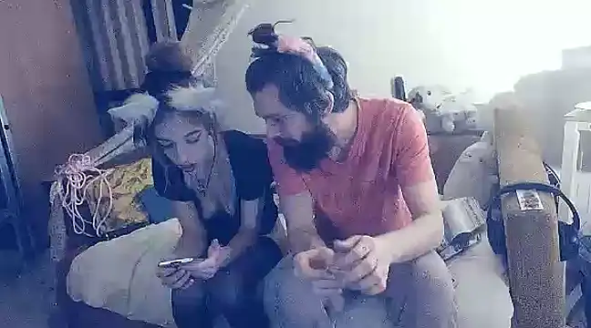 Snapshot of LinaWinter chatting on 12/17/24, 02:44 LinaWinter online show from 12/17/24, 02:44