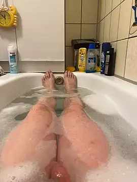 David19932908 online show from 12/16/24, 06:27