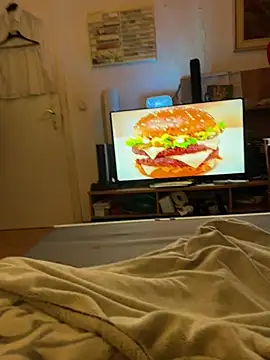 David19932908 online show from 01/29/25, 09:39