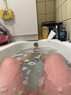 David19932908 online show from 02/11/25, 04:24