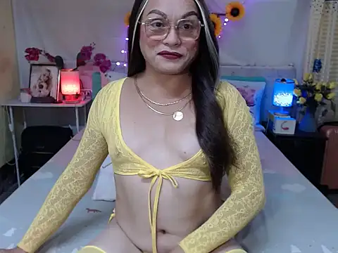 Snapshot of UrAsianPrincessDanie chatting on 07/19/26, 12:09 UrAsianPrincessDanie online show from 07/19/26, 12:09