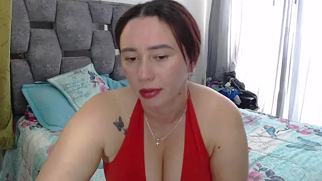 Snapshot of sara_hott_1 chatting on 03/28/26, 07:46 sara hott 1 online show from 03/28/26, 07:46