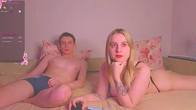 Snapshot of cuple_off chatting on 10/02/25, 06:59 cuple off online show from 10/02/25, 06:59