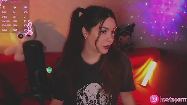 Snapshot of How2Meow chatting on 10/12/25, 04:28 How2Meow online show from 10/12/25, 04:28