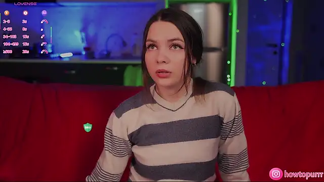 Snapshot of How2Meow chatting on 11/29/25, 05:38 How2Meow online show from 11/29/25, 05:38