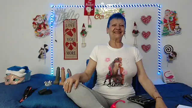 loquitaqueen011 online show from 12/26/24, 07:49
