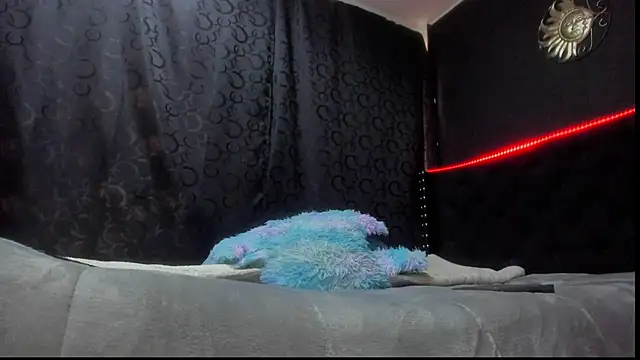 amareto queen online show from 12/16/24, 09:31