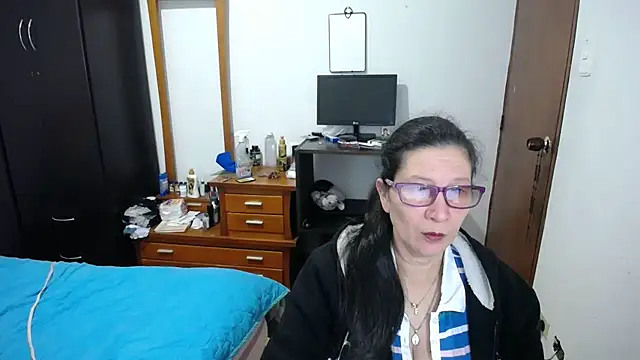 latin49 online show from 09/30/25, 04:39