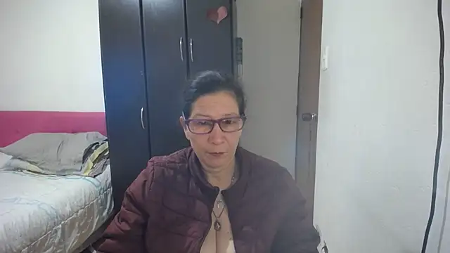 latin49 online show from 06/12/26, 04:33