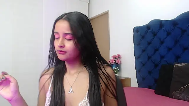 Lili666  online show from 12/04/25, 03:16