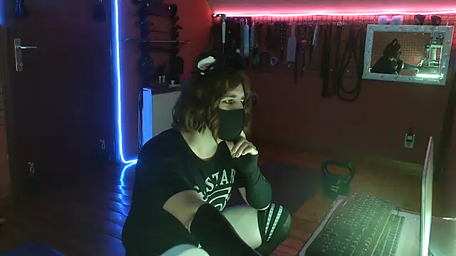 Snapshot of Ginny-the-bdsm-nympho chatting on 05/31/26, 05:09 Ginny-the-bdsm-nympho online show from 05/31/26, 05:09