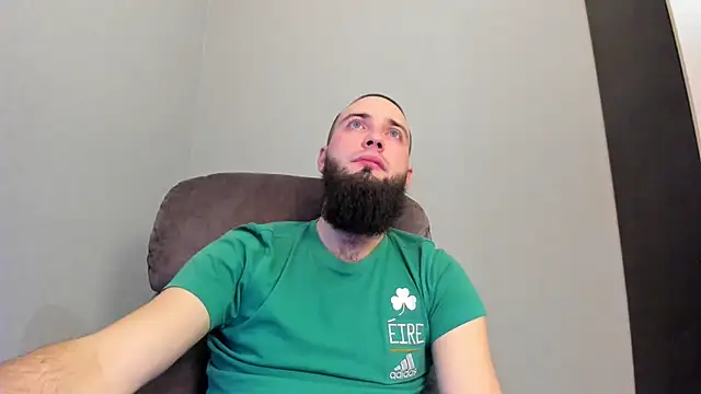 Snapshot of A_____________ chatting on 02/09/25, 10:11 A online show from 02/09/25, 10:11