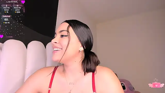 nahla jameel online show from 01/21/25, 10:52