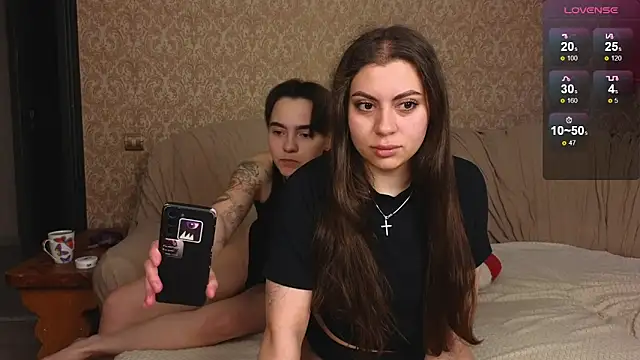 twobabesweet online show from 05/11/26, 04:40