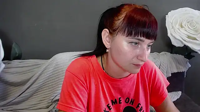 NinaFlawlees online show from 09/22/25, 11:56