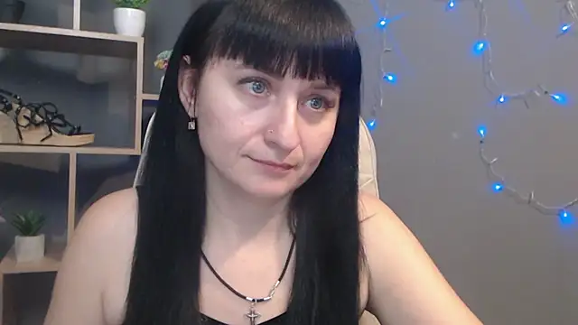 Snapshot of NinaFlawlees chatting on 11/25/25, 12:49 NinaFlawlees online show from 11/25/25, 12:49