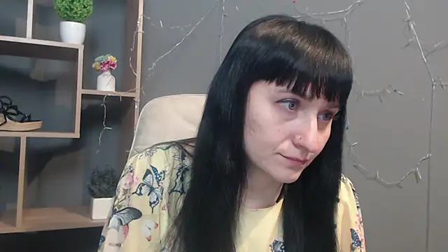 Snapshot of NinaFlawlees chatting on 11/29/25, 01:03 NinaFlawlees online show from 11/29/25, 01:03