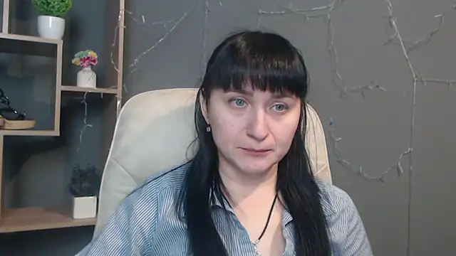 Snapshot of NinaFlawlees chatting on 12/03/25, 12:58 NinaFlawlees online show from 12/03/25, 12:58