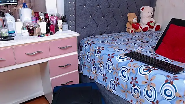 CanndyBrunett online show from 10/10/25, 04:06