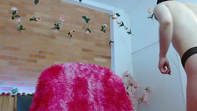 adriscute online show from 06/13/26, 02:31