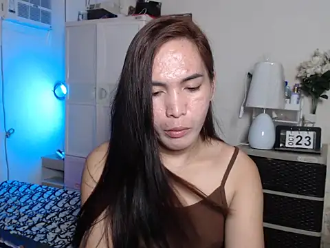 Snapshot of Msyensmith chatting on 10/23/25, 12:26 Msyensmith online show from 10/23/25, 12:26