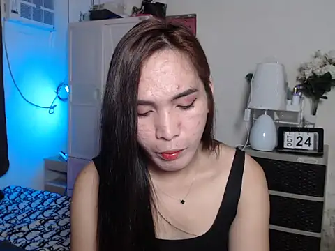Snapshot of Msyensmith chatting on 10/24/25, 04:53 Msyensmith online show from 10/24/25, 04:53