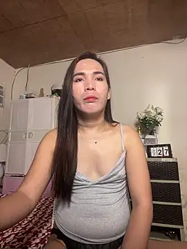 Snapshot of Msyensmith chatting on 11/27/25, 01:07 Msyensmith online show from 11/27/25, 01:07