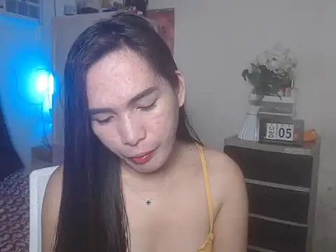 Snapshot of Msyensmith chatting on 12/05/25, 04:54 Msyensmith online show from 12/05/25, 04:54