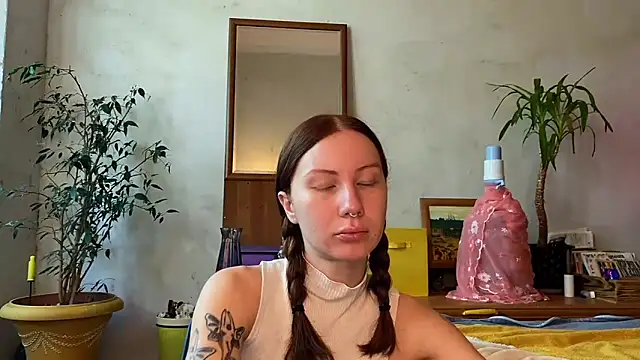 elfess online show from 09/09/25, 07:08