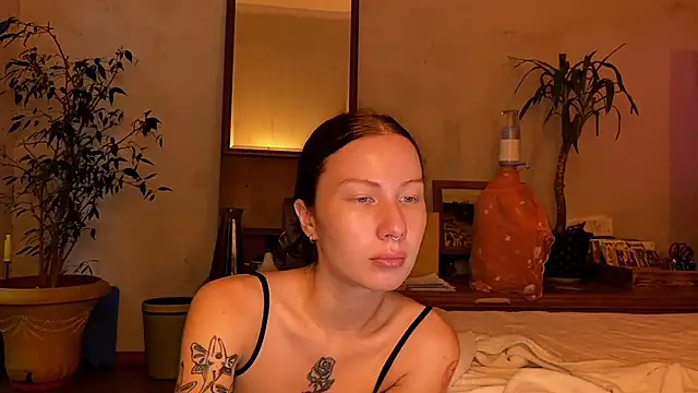 elfess online show from 09/16/25, 02:07