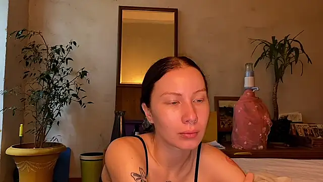 elfess online show from 09/17/25, 06:15