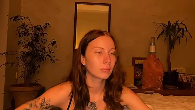 elfess online show from 09/17/25, 06:20