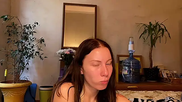 elfess online show from 10/11/25, 07:07