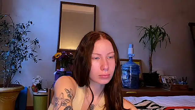 elfess online show from 10/21/25, 05:30