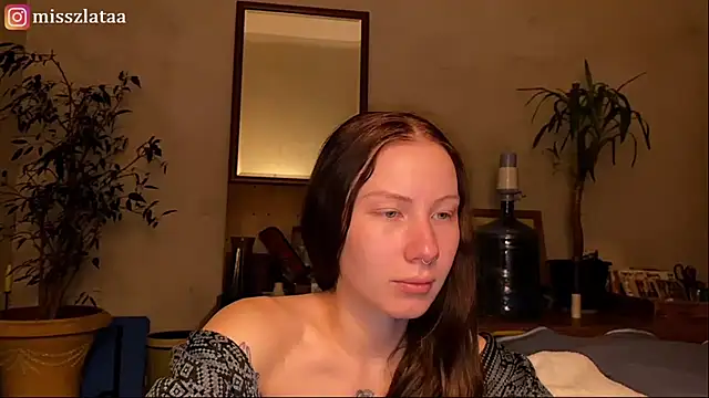 elfess online show from 11/18/25, 06:34