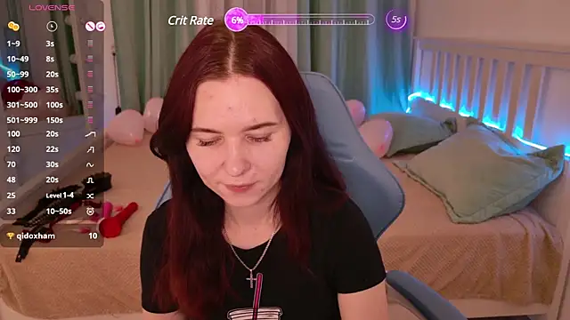 Snapshot of LissMoon chatting on 02/11/25, 11:43 LissMoon online show from 02/11/25, 11:43