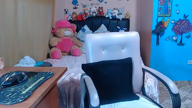milfeddy  online show from 07/23/26, 11:57